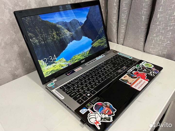 Ноутбук Acer Aspire V3-731G-B9604G50Makk