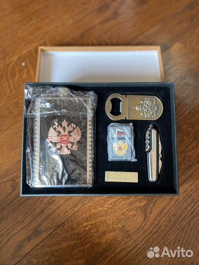 Подарочный набор (фляжка, зажигалка и тд.)