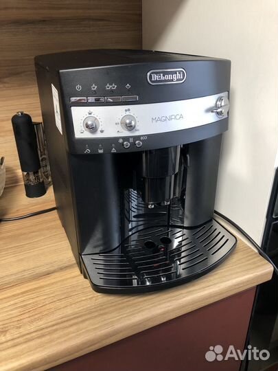 Кофе машина delonghi esam 3000