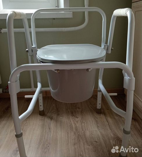 Санитарный стул туалет