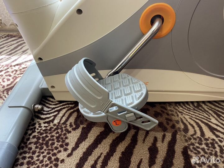 Велотренажер Energetics цвет серо-бело