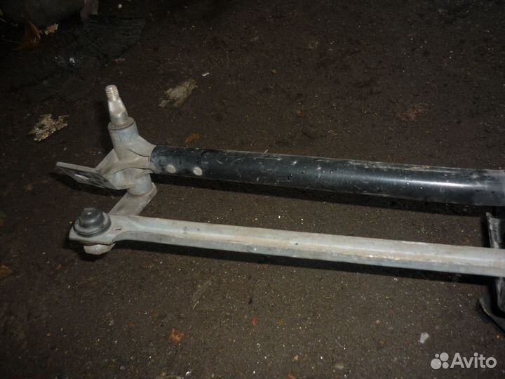 Трапеция дворников в сборе Ауди 80 Б3