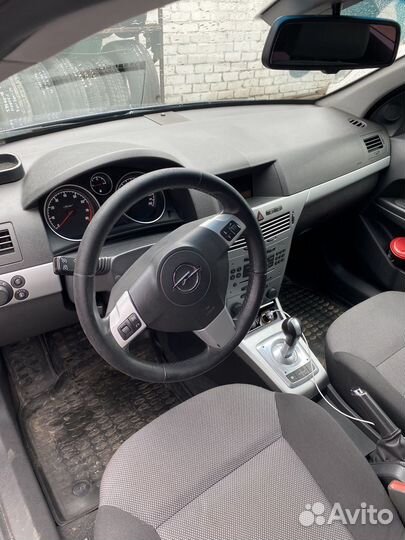 Opel Astra 1.6 AMT, 2010, 308 000 км