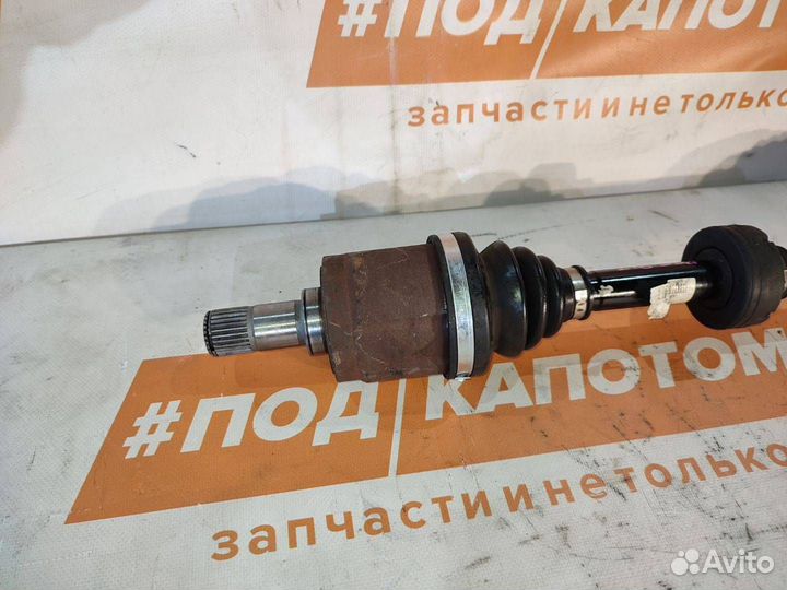 Полуось передняя левая Honda Accord