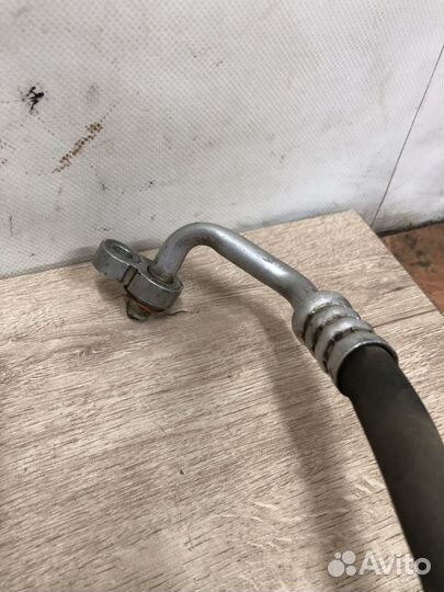 Трубка кондиционера Opel Insignia 13220111