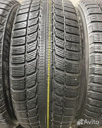 Triangle TR777 235/55 R17 106H