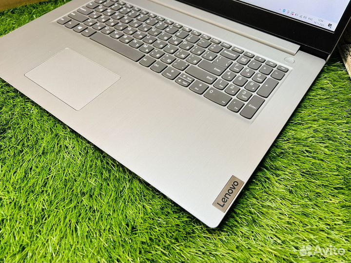 Игровой 2022г 17.3 Ryzen 3 3250/8/ SSD256