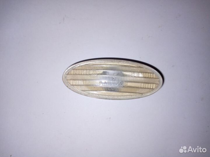 Повторитель поворота Almera G15