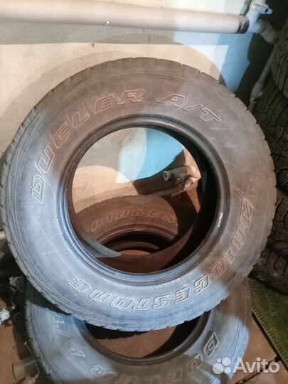 Bridgestone Dueler A/T 275/65 R17