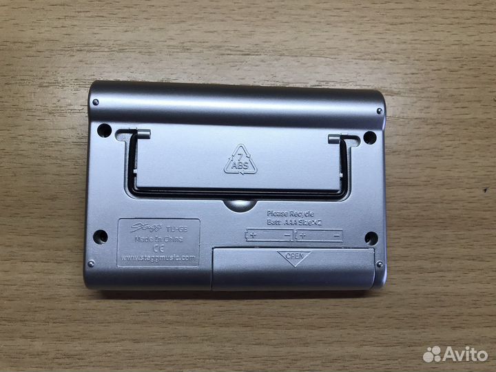 Гитарный тюнер Stagg TU-GB