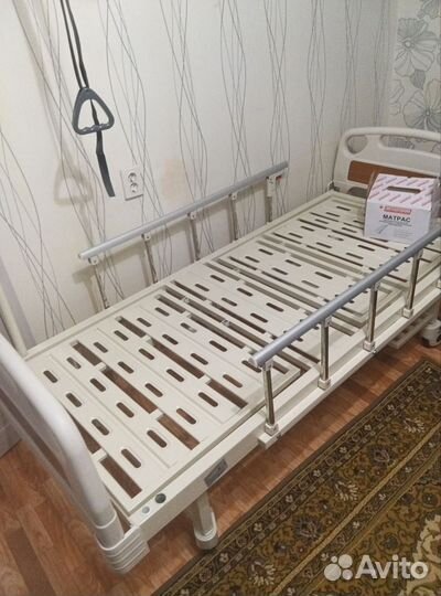 Медицинская кровать, механическая