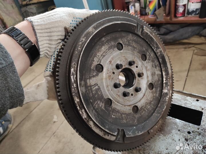 Двухмассовый маховик 1.8t 06B105266A