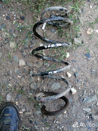 Пружина передняя правая Peugeot 308 4A/C EP6 2011