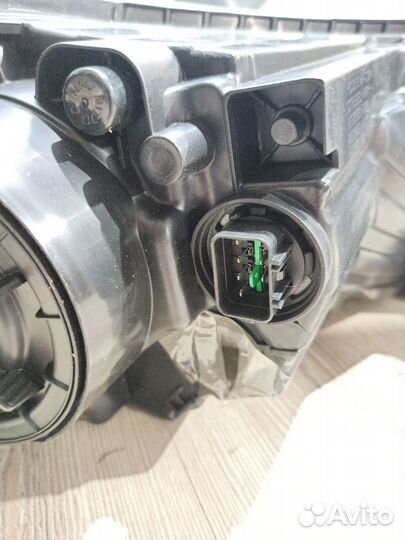 Фара Kia RIO 3 Лев