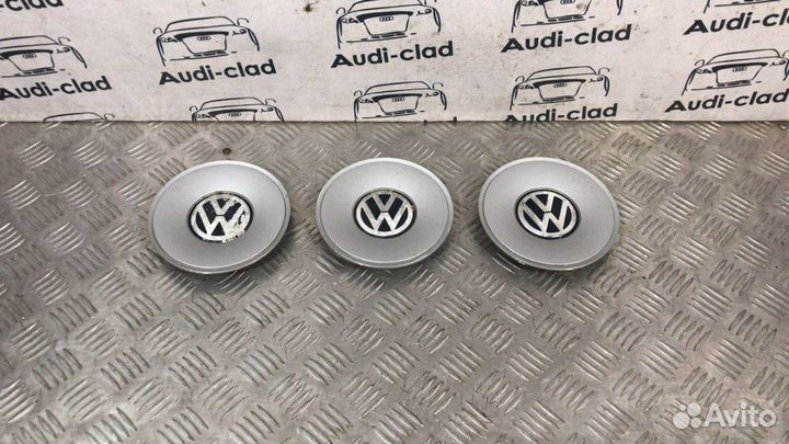 Декоративная крышка диска VW Passat B5
