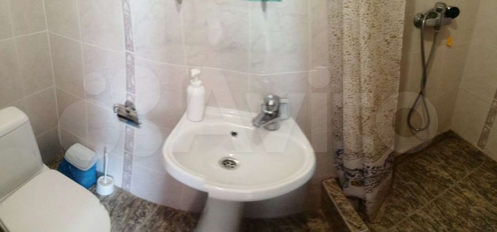 Комната 24 м² в 4-к., 2/2 эт.