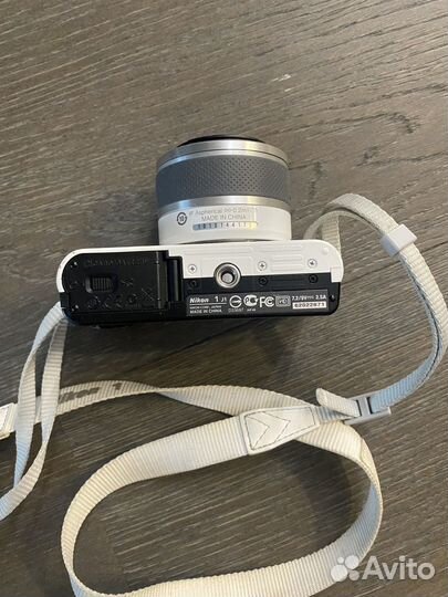 Цифровой фотоаппарат Nikon