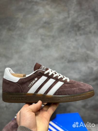 Кроссовки adidas spezial