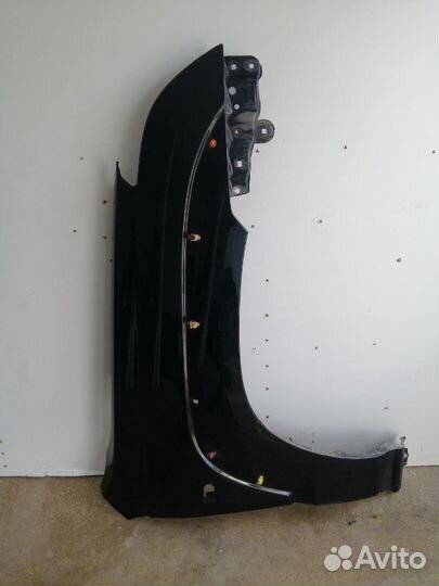 Крыло переднее правое Toyota Land Cruiser Prado