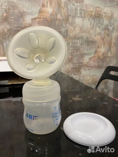 Молокоотсос электрический авент