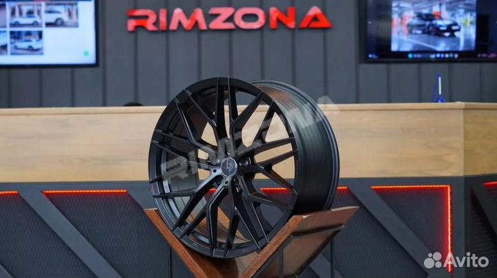 Литой диск vorsteiner R19 5x108 sv