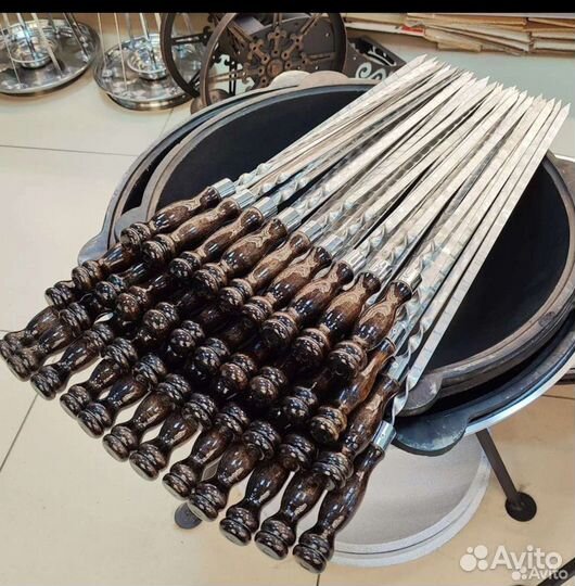 Шампур с деревянной ручкой