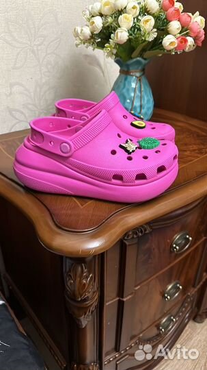 Продаю crocs оригинал