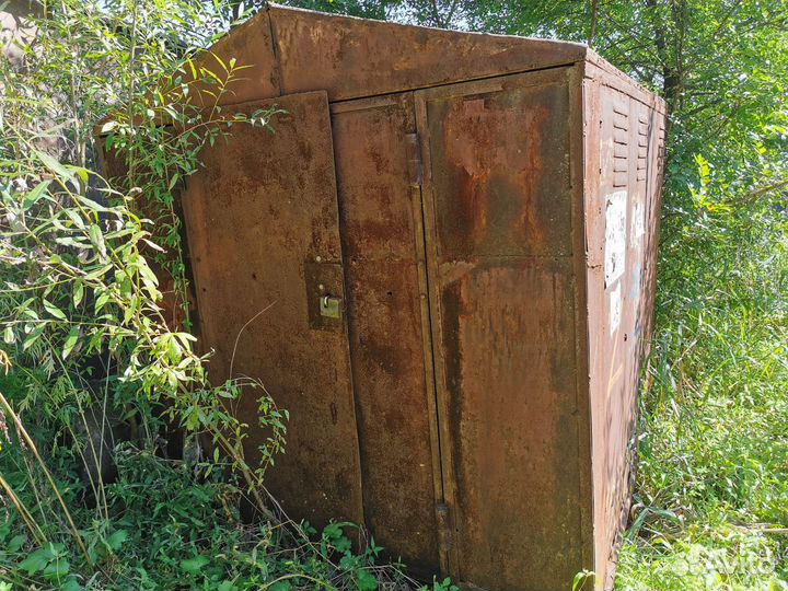 Будка металлическая