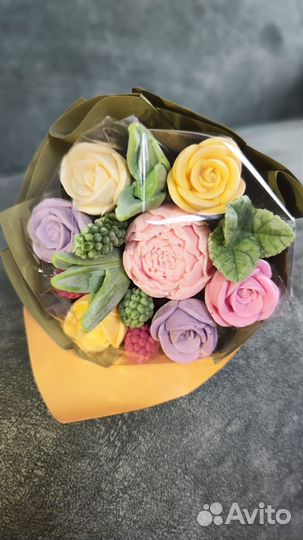 Сладкие букеты из шоколадных цветов и ягод