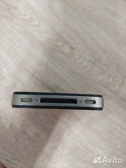 iPhone 4, 8 ГБ