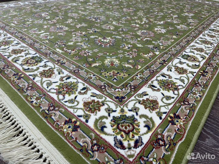 Ковер 1.6х2.2 классический, зеленый