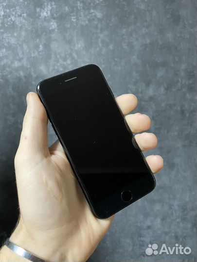 iPhone 7, 32 ГБ