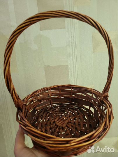 Корзина плетеная