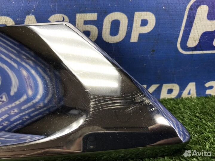 Накладка птф передняя левая Toyota Land Cruiser