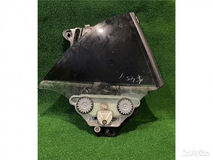 Стекло кузовное боковое Bmw 1 E87/E81/E82/E88 2.0