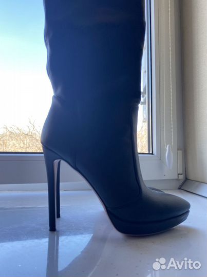Сапоги новые женские
