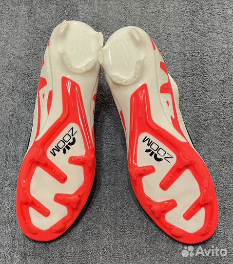 Футбольные бутсы nike air zoom