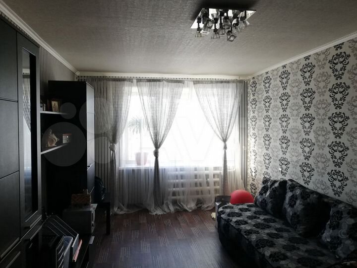 2-к. квартира, 46 м², 3/9 эт.