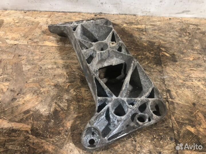 Кронштейн кпп Bmw 5-Series Gran Turismo F07 До