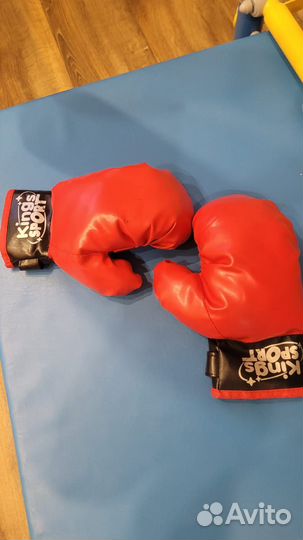 Боксерские перчатки и Груша детские