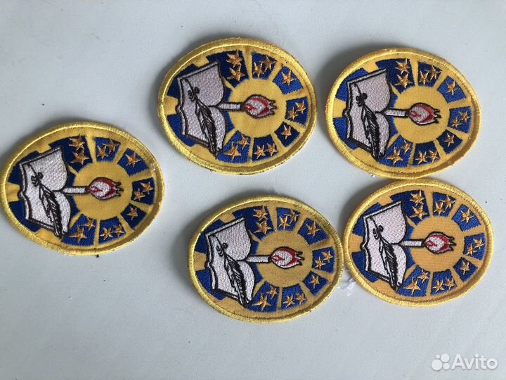 Эмблема для школьной формы