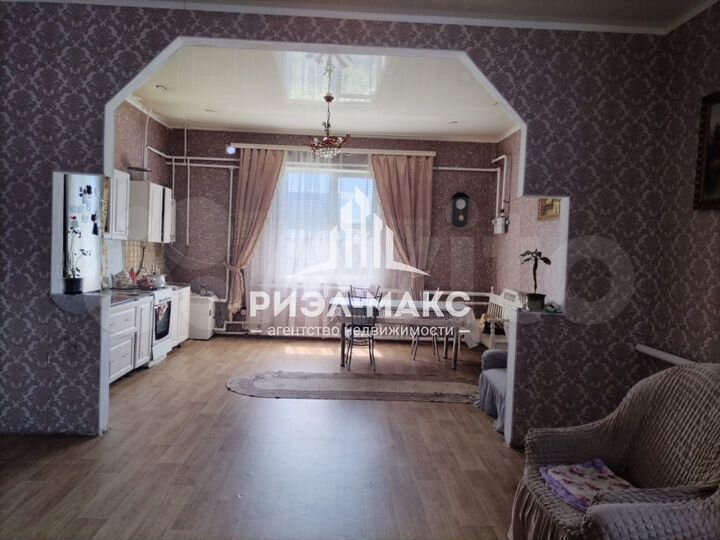 Дом 139,1 м² на участке 12 сот.