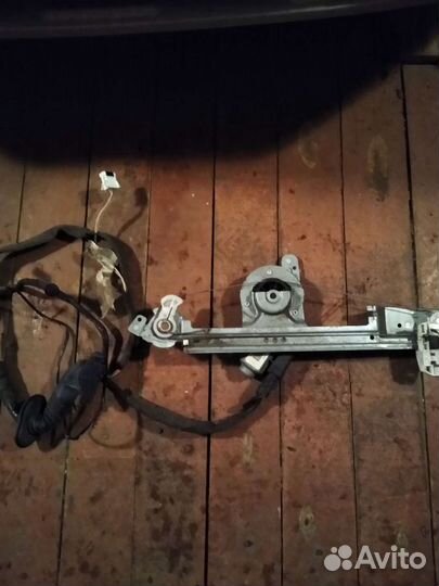 Стеклоподъемник Renault Scenic 2