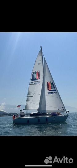 Морская прогулка на парусной яхте