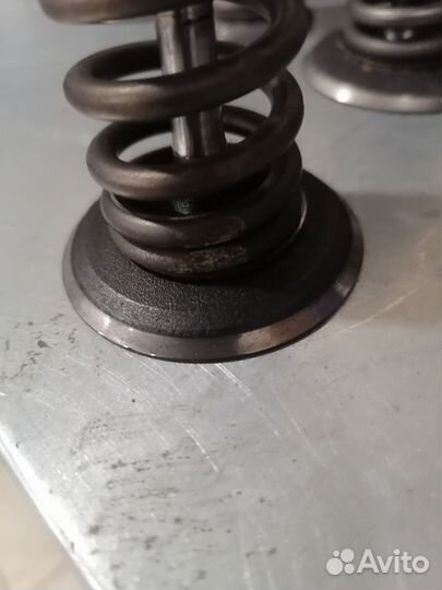 Клапана Dodge Caravan 3.3