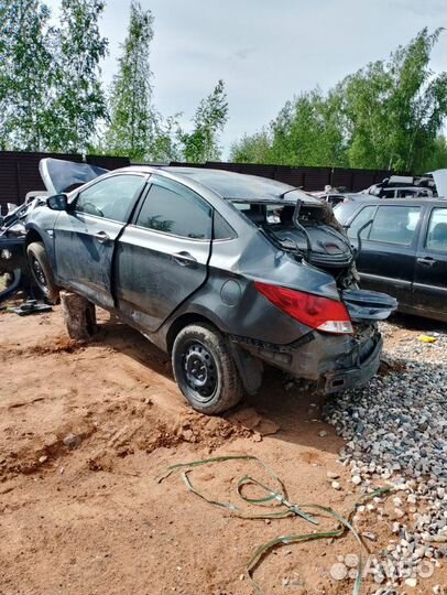 Плафон салона задний Hyundai Solaris G4FC 2013