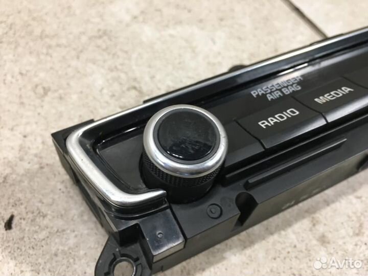 Блок управления магнитолой Kia Optima 4 JF 2015-20