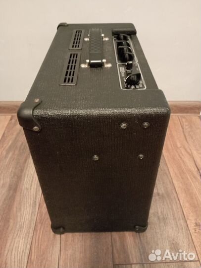 Гитарный комбоусилитель с эффектами VOX DA20