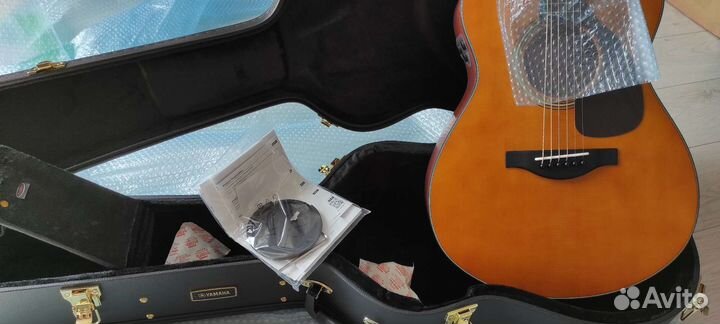 Электроакустическая гитара Yamaha fsx5 Red label