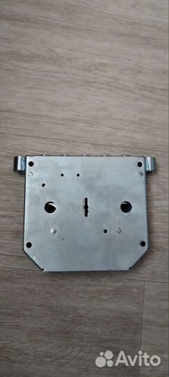 Замок врезной сувальдный